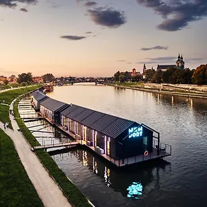 **** Aparthotel New Port - Premium Floating Polsko