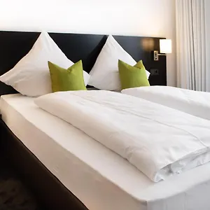 Sob By Wmm Otel